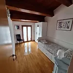 Luce-- 2 Da Letto--centro Storico--parcheggio Privato Gratuito * Lugo (Ravenna)