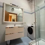 Luce-- 2 Da Letto--centro Storico--parcheggio Privato Gratuito * Lugo (Ravenna)