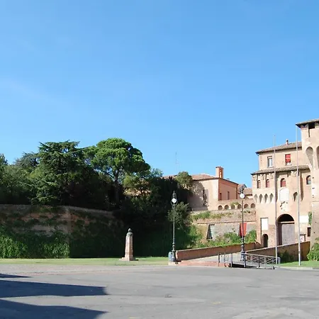 Luce-- 2 Da Letto--centro Storico--parcheggio Privato Gratuito *