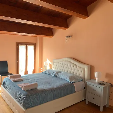 Luce-- 2 Da Letto--centro Storico--parcheggio Privato Gratuito 아파트 루고