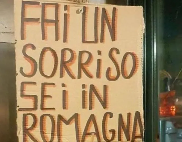 Luce-- 2 Da Letto--centro Storico--parcheggio Privato Gratuito Lugo (Ravenna)