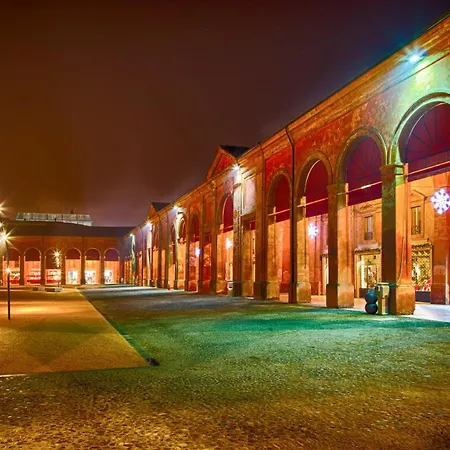 Luce-- 2 Da Letto--centro Storico--parcheggio Privato Gratuito Lugo (Ravenna)